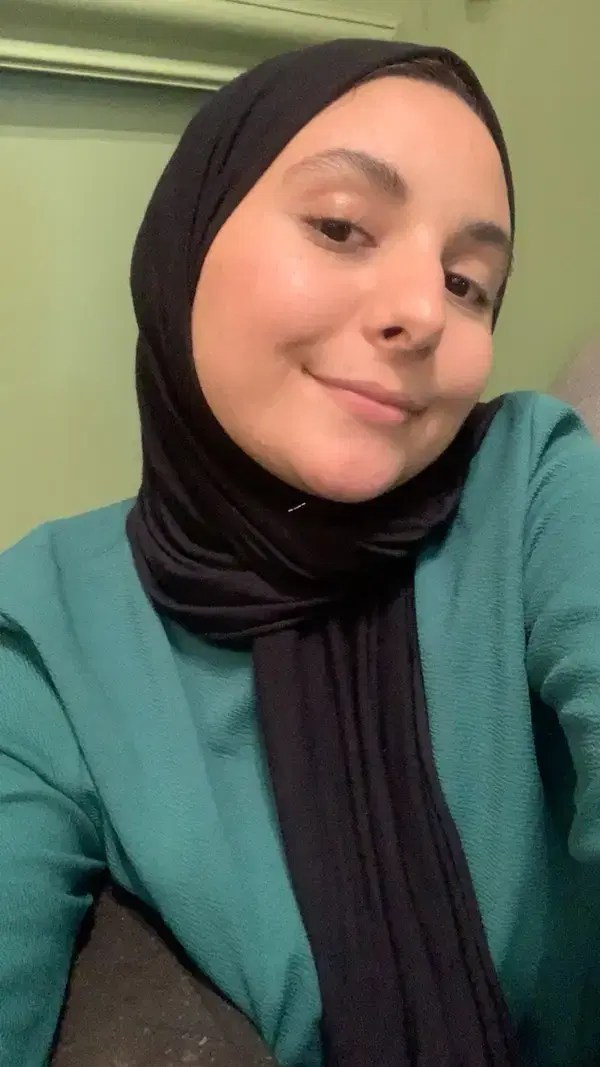 Professeur Mouna - Agadir