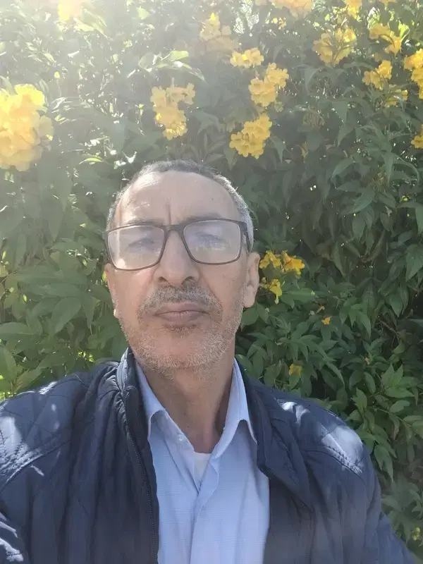 Professeur Ahmed - Agadir