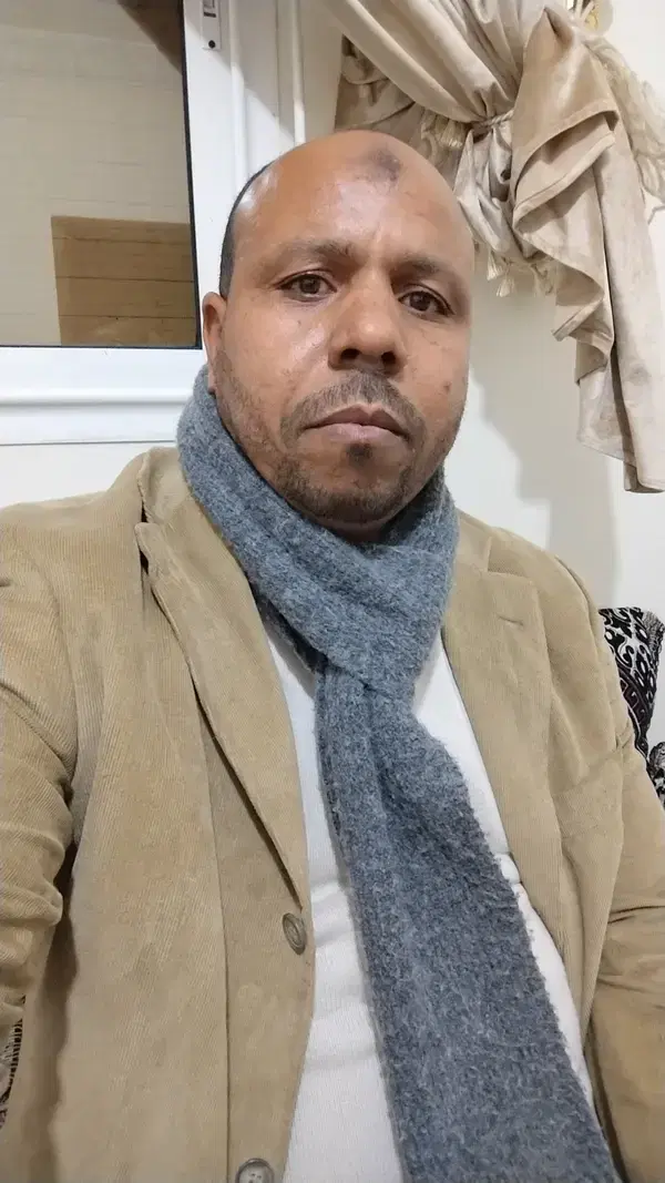 Professeur Mbarek - Sale