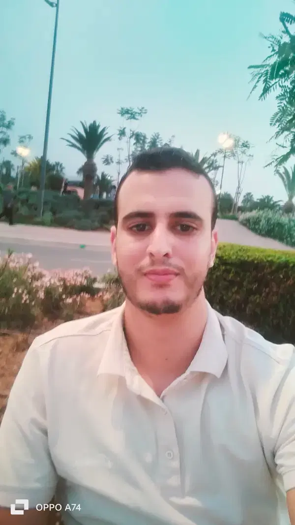 Professeur Mohamed - Agadir